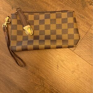 Checkered Brown Wristlet
